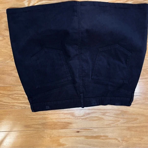 Old Navy black corduroy skirt.  Never been worn but no tags. - Picture 2 of 4